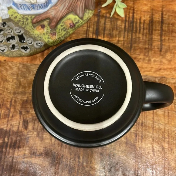 Happy Halloween Black Coffee Cup Mug With Spider Great Condition 8oz - Picture 4 of 8